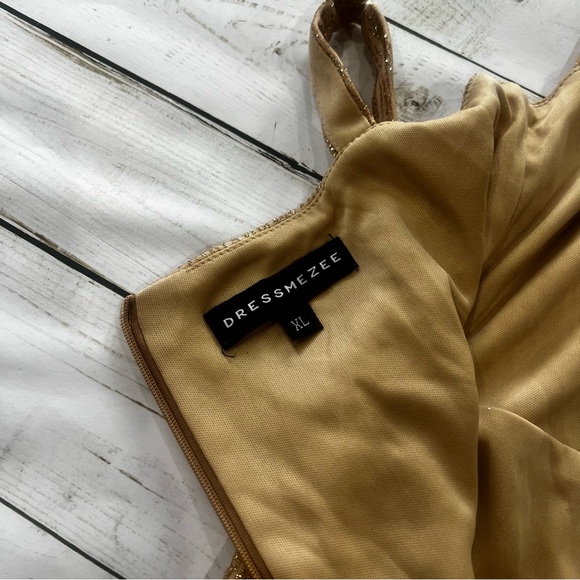 DressMeZee GLITZ AND GLAMOUR GLITTER FEATHER DETAIL MINI DRESS Sz XL - Picture 5 of 14